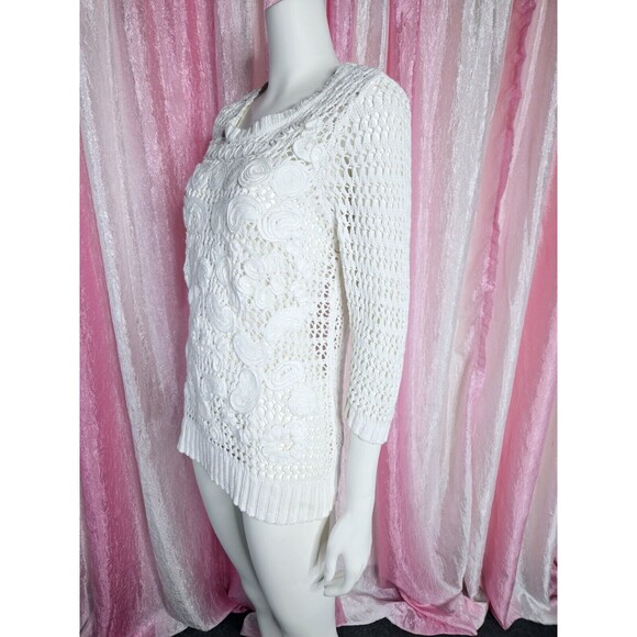 Christopher & Banks White Crochet Cotton Knit Flower Sweater Size Medium - Picture 8 of 15